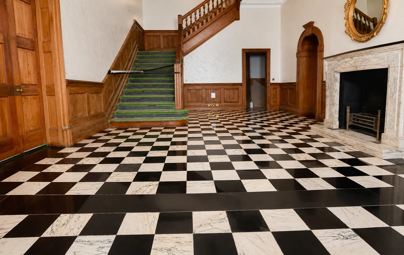 Black white marble floor cleaning London