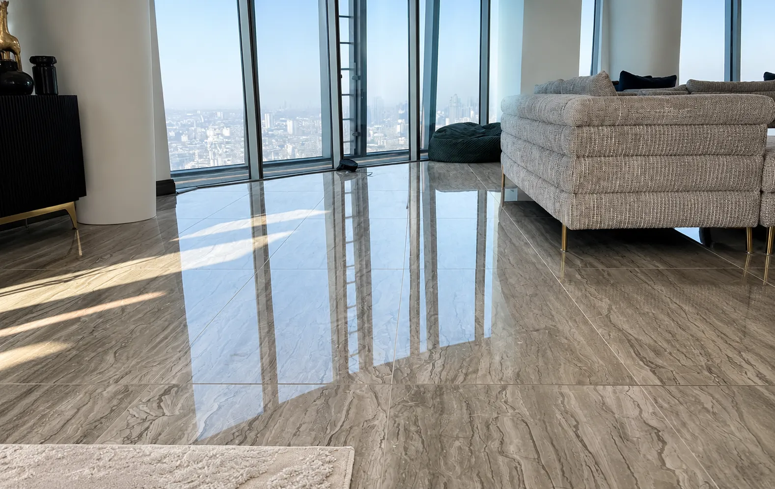 Polished porcelain tile cleaning London